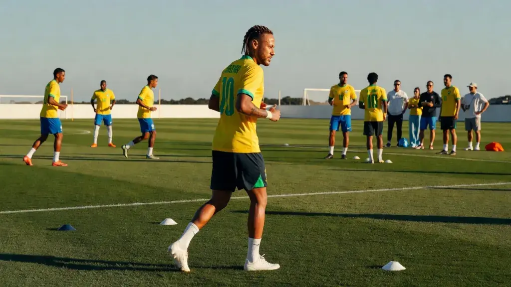 Neymar Returns to Pitch Training as Brazil Monitor Calf Recovery